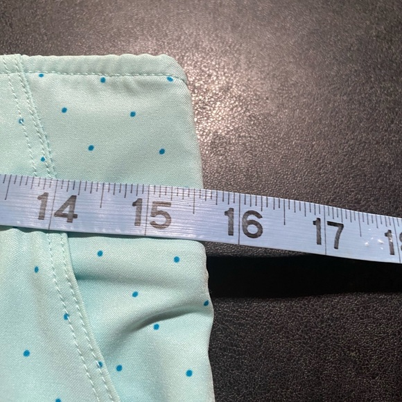 🔥UNDER Armour Polka Dot Shorts🔥 - Picture 8 of 10